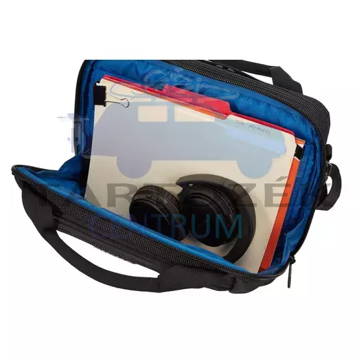 Thule Crossover 2 3203843 Laptop táska 13,3 ",fekete