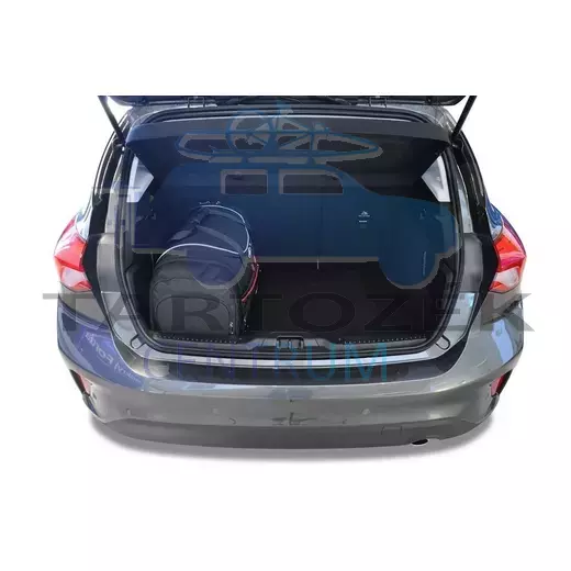 Kjust utazótáska szett Ford Focus Hatchback 2018+, 4 darab táskával (7015042)