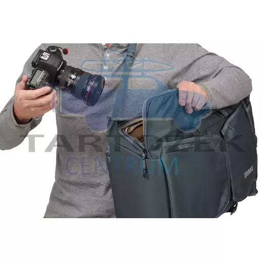 Thule Covert DSLR Rolltop 3203909 fotós hátizsák, Szürke