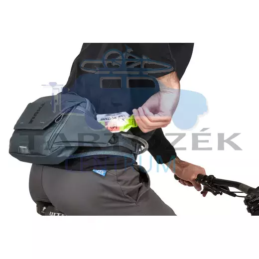 Thule Rail Hip 3204481 övtáska 4 L, Szürke
