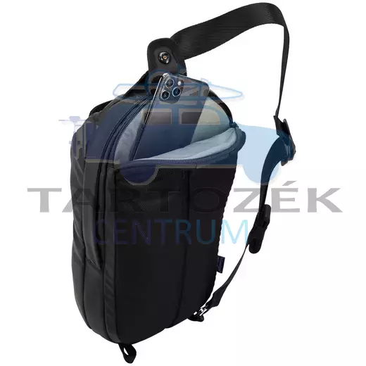 Thule Tact 3205291 Válltáska 8L, fekete