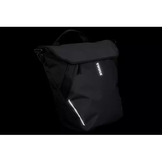 Thule Chasm 3205468 kerékpáros táska InLock rendszerrel 22L, black