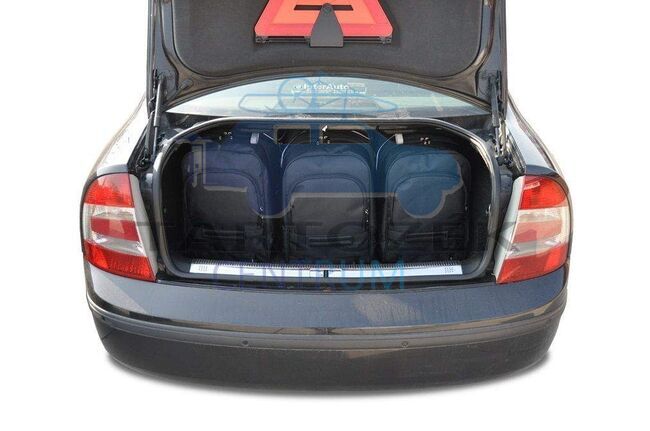 Kjust utazótáska szett Skoda Superb Limousine 2001-2008, 5 darab táskával (7037015)