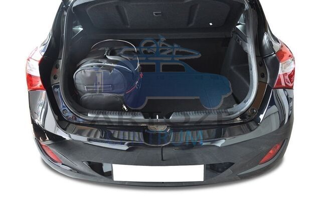 Kjust utazótáska szett Hyundai I30 Hatchback 2012-2016, 3 darab táskával (7018016)