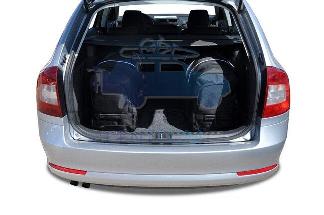Kjust utazótáska szett Skoda Octavia Kombi 2004-2013, 5 darab táskával (7037022)