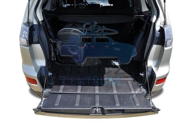 Kjust utazótáska szett Mitsubishi Outlander 2006-2012, 5 darab táskával (7029011)