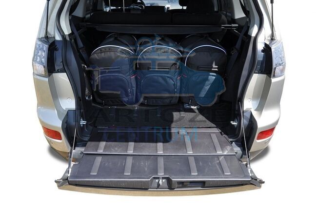 Kjust utazótáska szett Mitsubishi Outlander 2006-2012, 5 darab táskával (7029011)