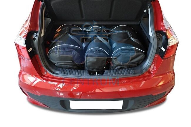 Kjust utazótáska szett Kia Rio Hatchback 2011-2016, 3 darab táskával (7022021)