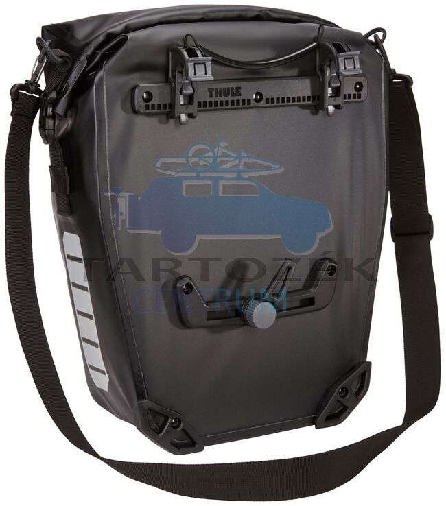 Thule Shield 3204208 kerékpáros táska 17L, fekete